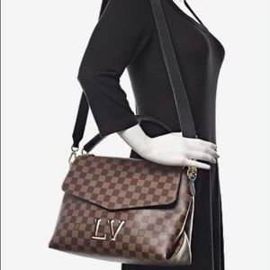 Louis Vuitton Damier MM Beaubourg Hobo Bag